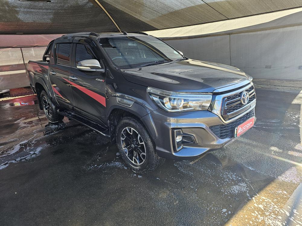 2020 TOYOTA HILUX 2.8 GD-6 RB LEGEND A/T P/U D/C